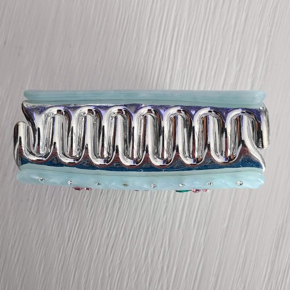 Large Resin Hair Clip - Urban Outfitters - Picture 5 of 6